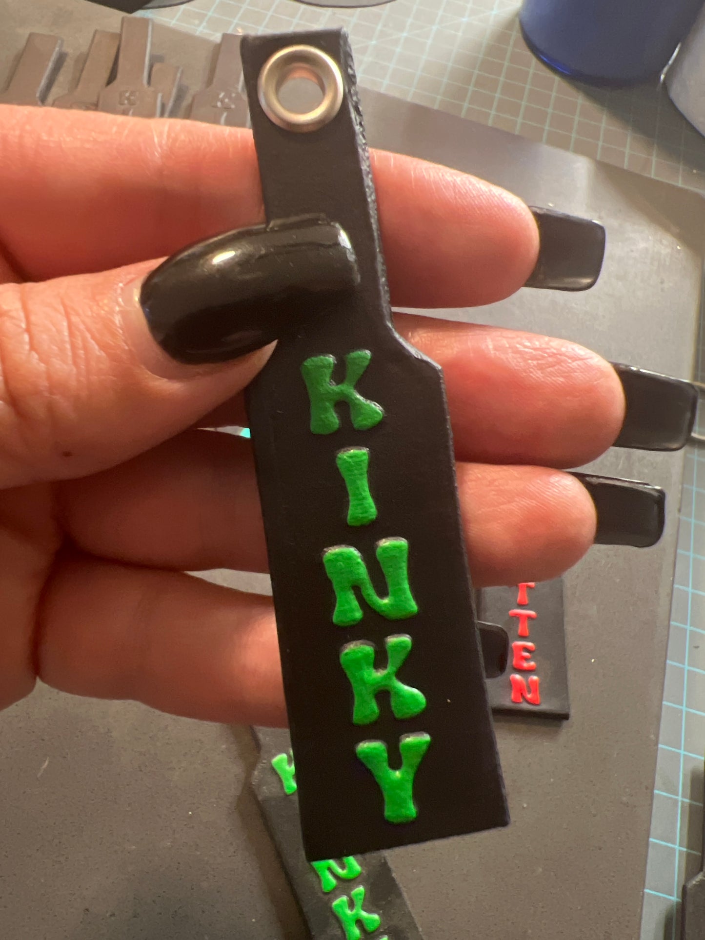 Kink Paddle Key Tag